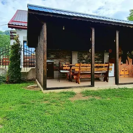 Farm stay Pensiunea Miraj *