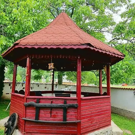 Farm stay Pensiunea Miraj