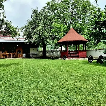 Farm stay Pensiunea Miraj Polovragi