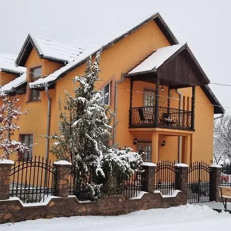 Farm stay Pensiunea Miraj *